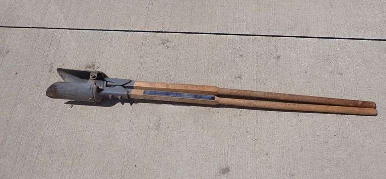 Craftsman Posthole Digger -  Good Handles - Ready for the job!