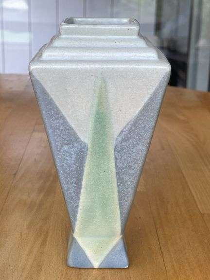 Roseville Futura Torch Vase – #380-6