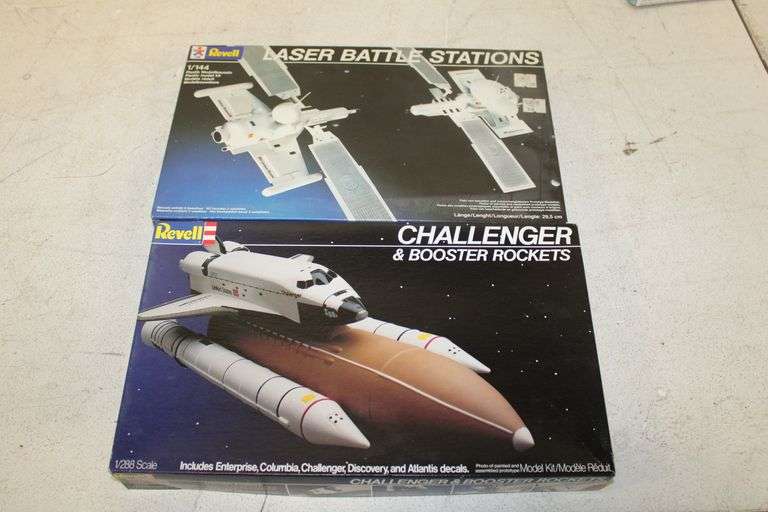 Challenger & Booster and Rockets & Laser Battle Stations Model Kits ...