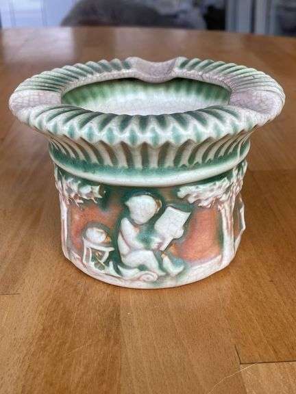 Roseville Donatello Ashtray – 3" x 4.5"