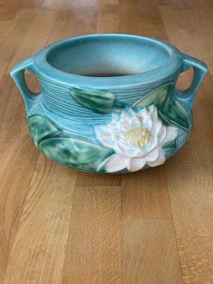 Roseville Water Lily Jardiniere
