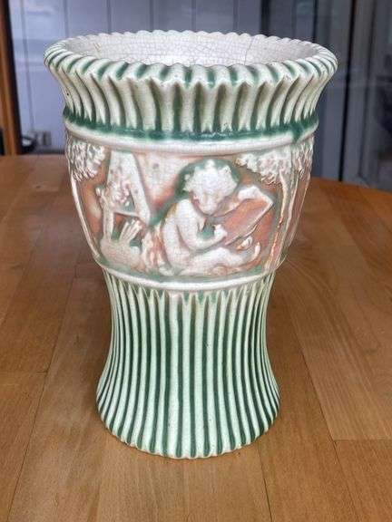 Roseville Donatello Vase – 8" H x 6" W
