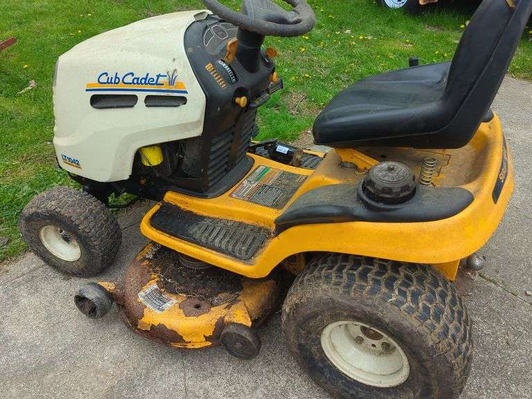 Cub Cadat lawnmower-PARTS ONLY