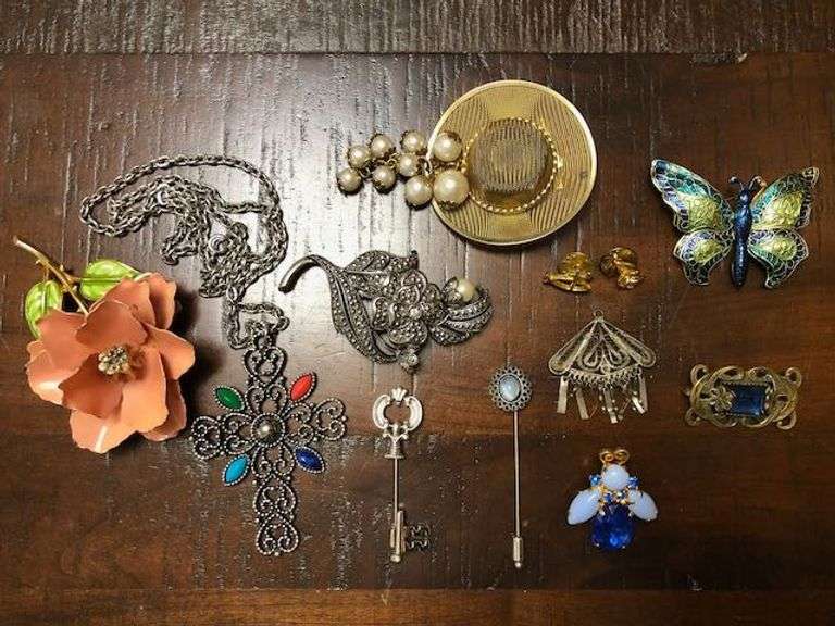 Vintage Costume Jewelry