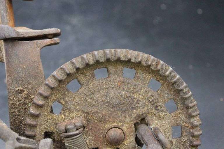 Antique Apple Peeler, Late 1800s, Cast Iron Construction