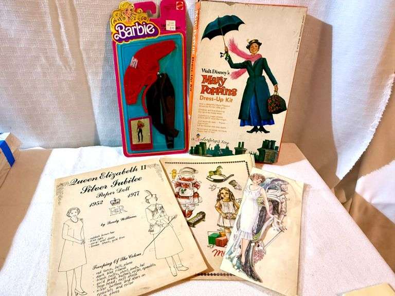 1978 Barbie Clothes, Colorforms, And Paper Doll Toys