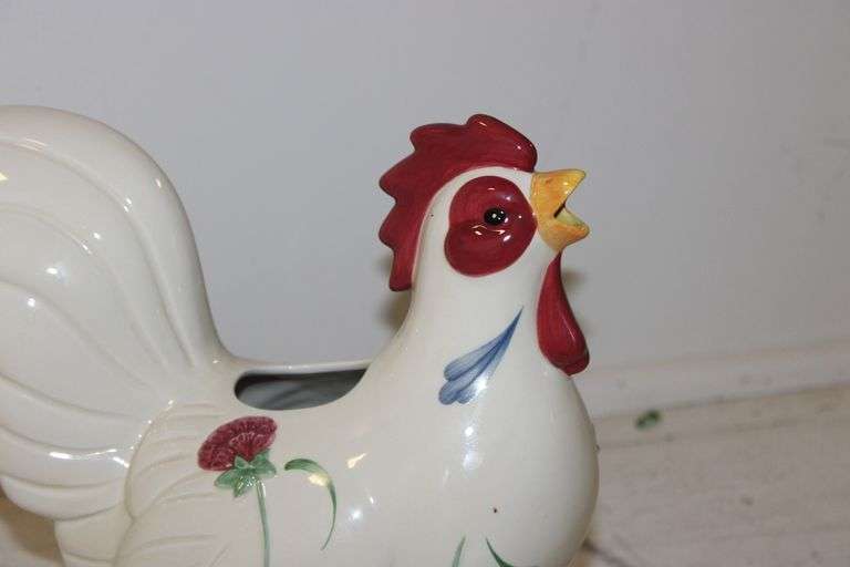 Lenox Hen Pitcher