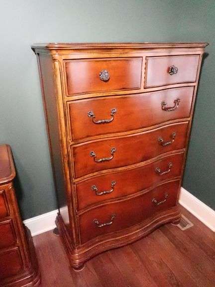 Bassett Tuscany Chest of Drawers w/a SECRET JEWELRY DRAWER!