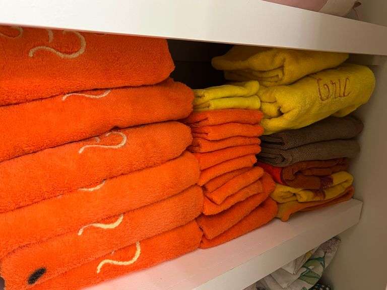Bath Towels & Soft Goods - Auction Ohio