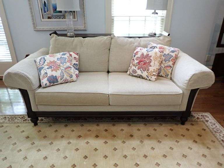Ethan Allen Elegant Cream Large Oversized Sofa w/accent pillows - Looks New