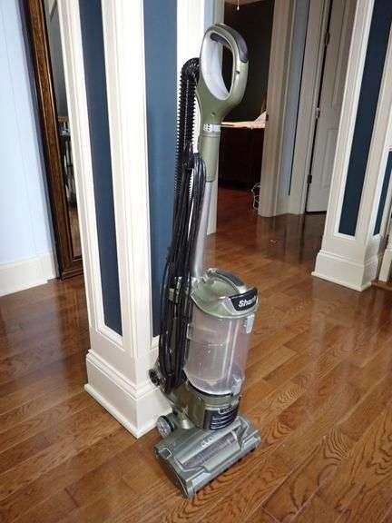 Shark DUO Clean Upright Vacuum for Carpet and Hardwood Floors - TESTED