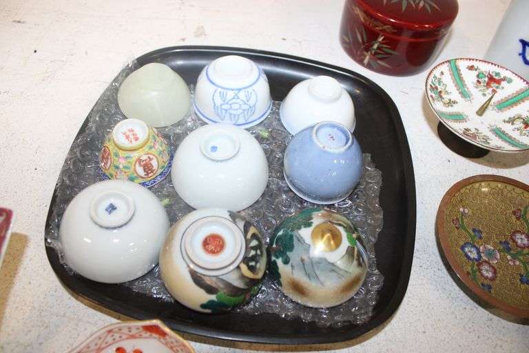 Japanese Souvenirs & Porcelain