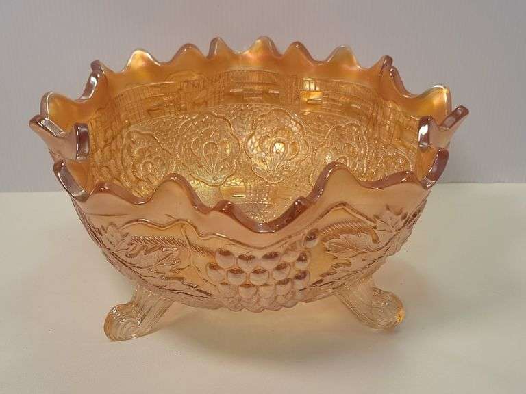Fenton Grape & Cable Bowl