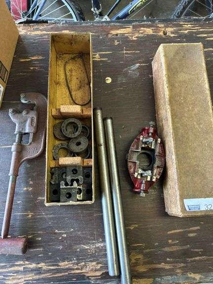 Pipe Cutter/Threader