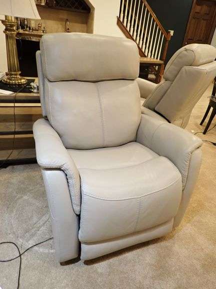 2024 Flexsteel View Light Gray Swivel Power Recliner with Power Headrest and Lumbar