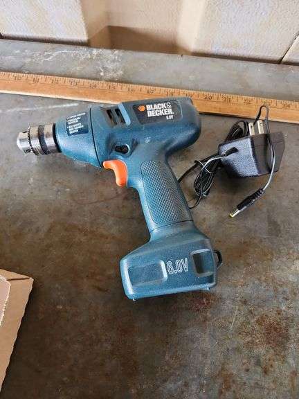 Black & Decker 6V Drill, 1 Battery & 1 Charger