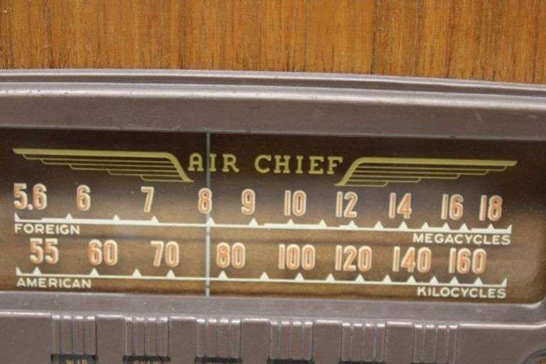 Firestone Stock No. S-7398-5 Air Chief Tube Radio - Auction Ohio