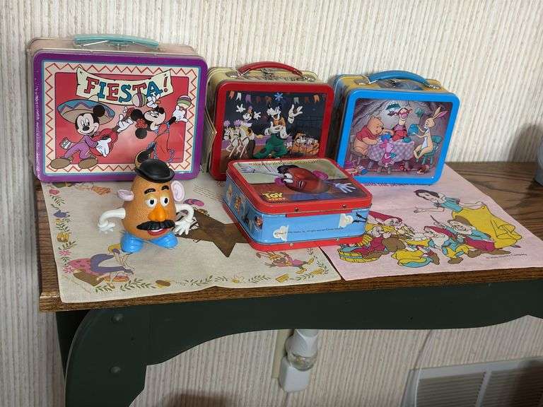 Assorted Vintage Lunchboxes & Hankies