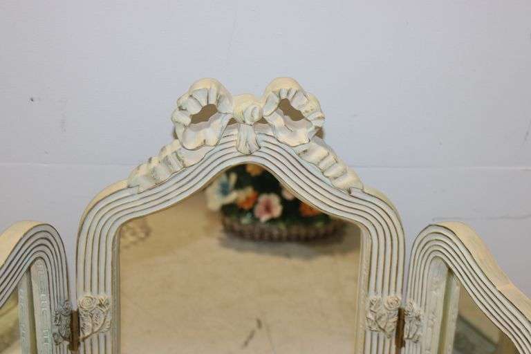 Tri-Fold Vanity Mirror