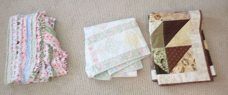 THREE hand made Quilts - Unknown artist - Excellent condition