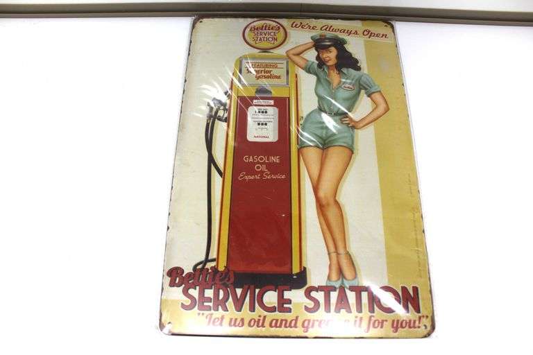 Set of 4 Retro Pin-Up Style Metal Tin Signs