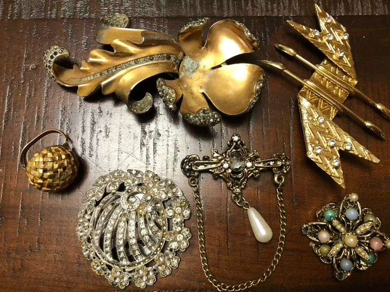 Vintage Costume Jewelry Pieces for Repurposing / Crafting