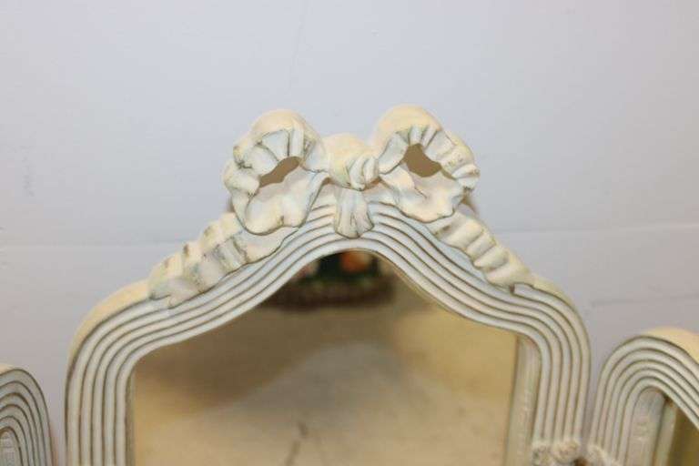 Tri-Fold Vanity Mirror