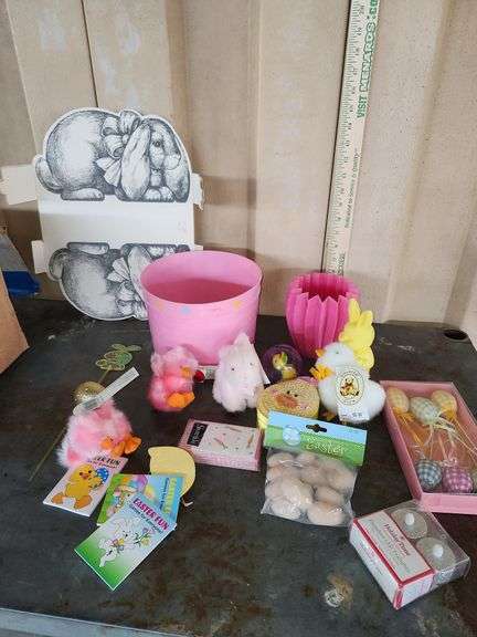 Easter Party Favors & Decor