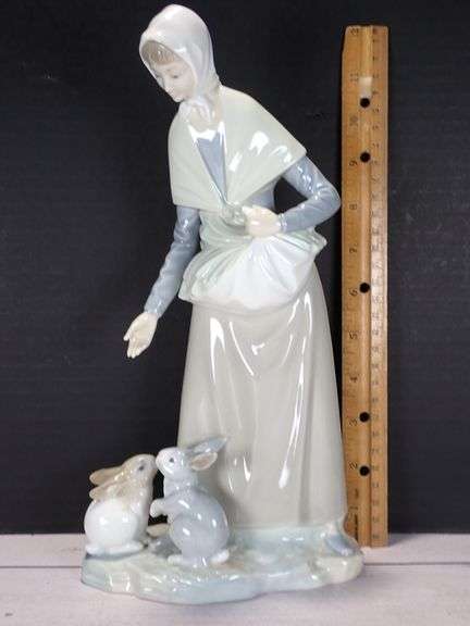 11.5" Lladro Nao Porcelain Statue - Pheasant Woman Feeds Rabbits
