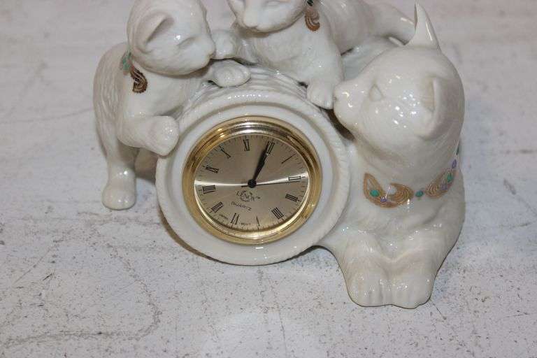 Lenox Cat Figures Clock