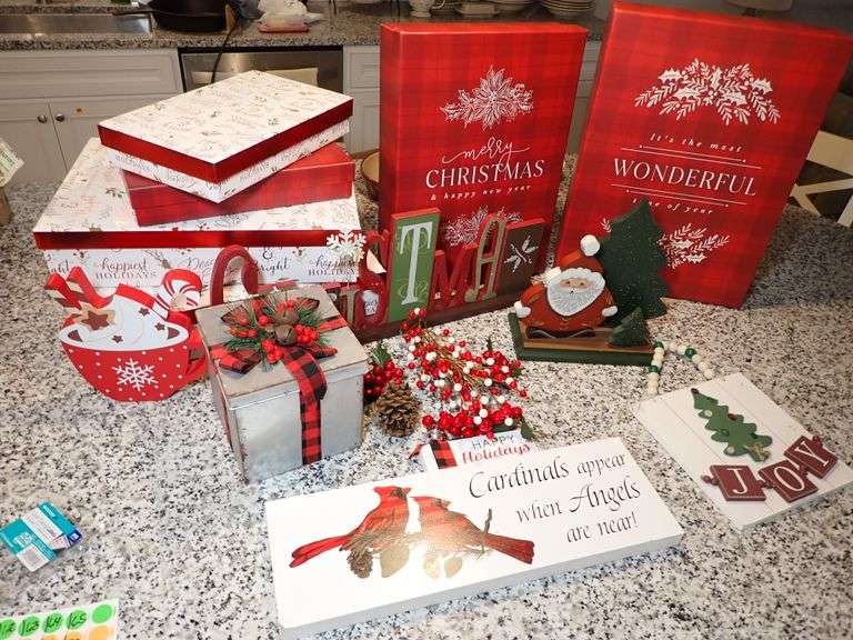 6 custom gift boxes - Christmas decor LOT