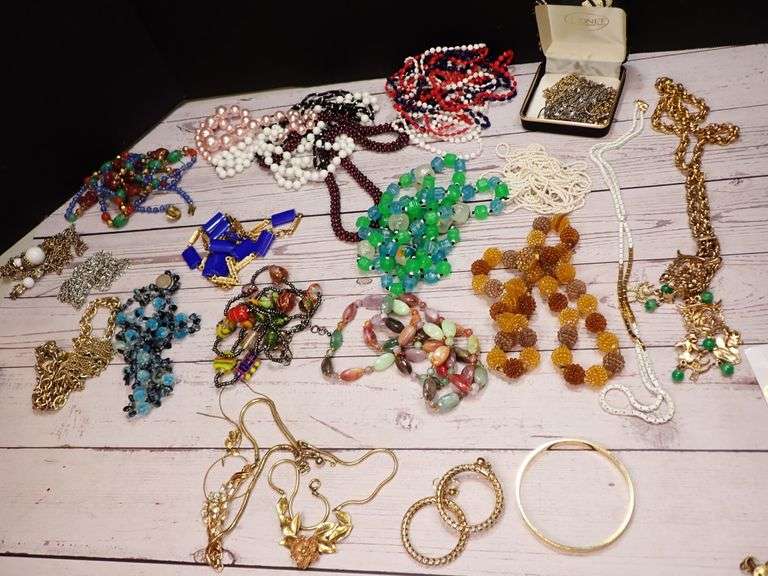 Collection of Fashion Necklaces, Bangle Bracelet & Earrings