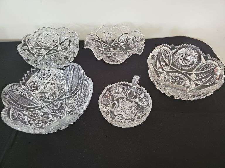 5 Crystal Pieces marked Nucut / Near Cut