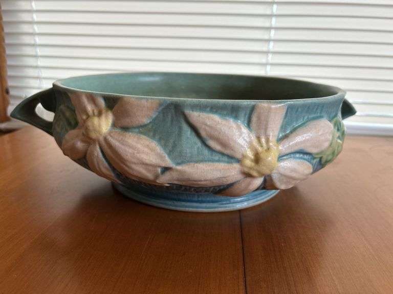 Vintage Roseville Pottery Clematis Bowl approx. 11“ diameter 3“deep