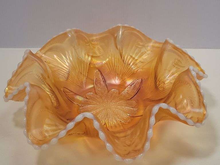 Dugan Petal & Fan 11" Ruffled Bowl