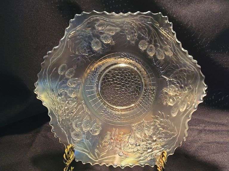 Fenton Orange Tree 8” Ruffled Bowl
