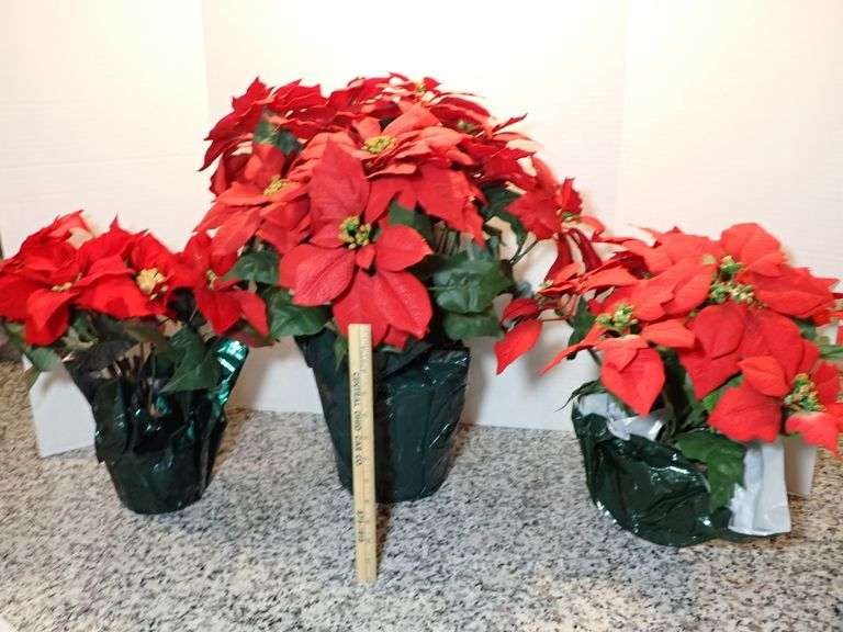 2x 15" & 20" Artificial Christmas Poinsettias w/green foil wrapped pot