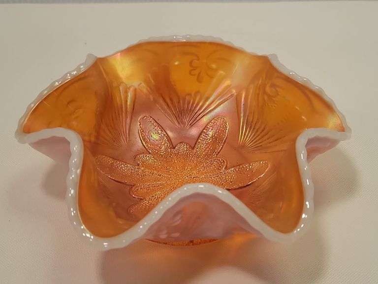 Dugan Petal & Fan Sauce Bowl