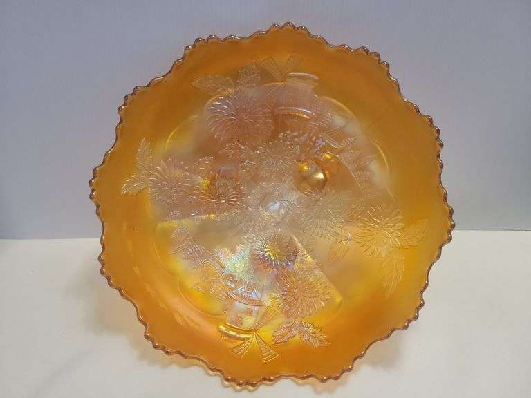 Fenton Chrysanthemum Bowl