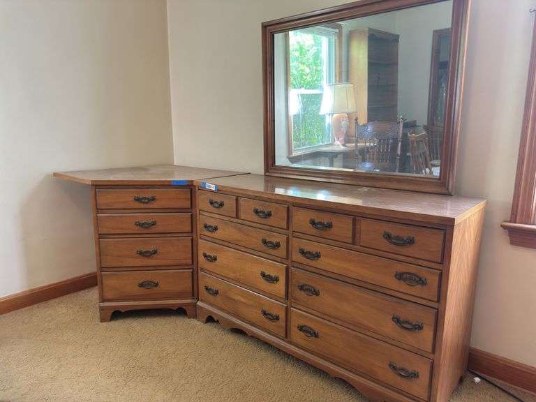 Dresser with Mirror & Corner Drawer Piece
