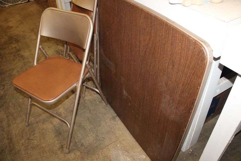 Folding Chairs & Table