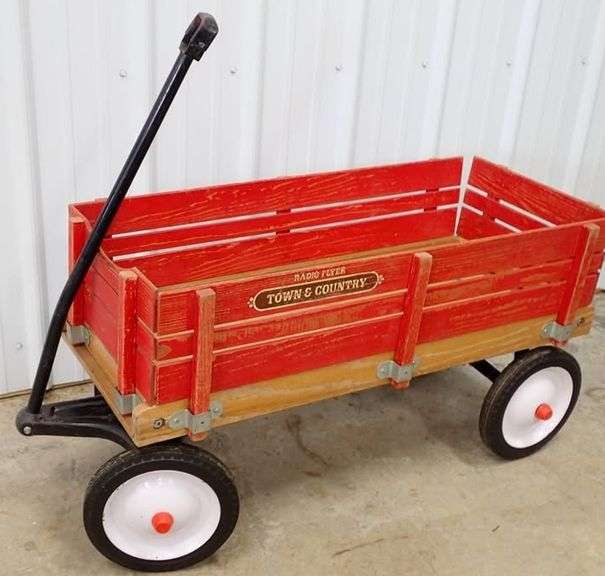 Radio Flyer Town & Country Wagon - Little Red Wagon - Wood Sided Wagon