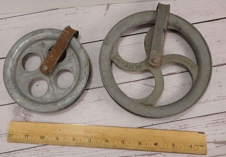 Primitive Galvanized Clothesline Pulleys by EVR-LAST