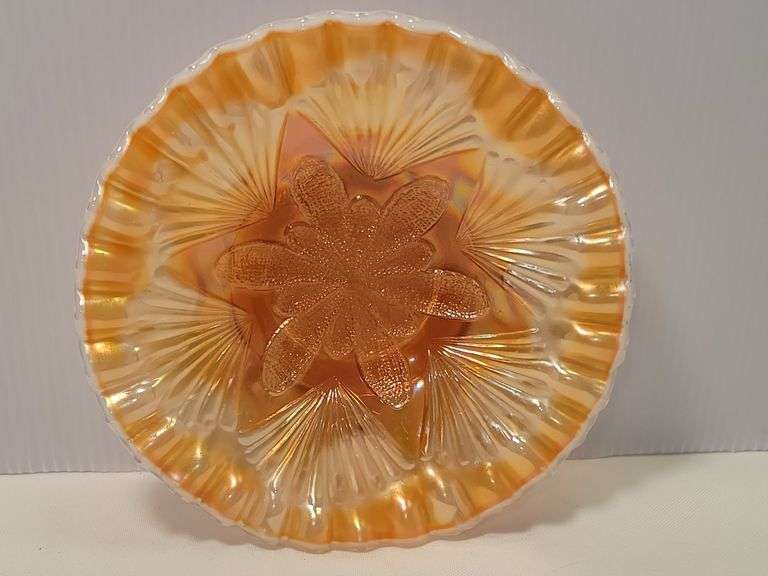 Dugan Petal & Fan Peach Opal Plate
