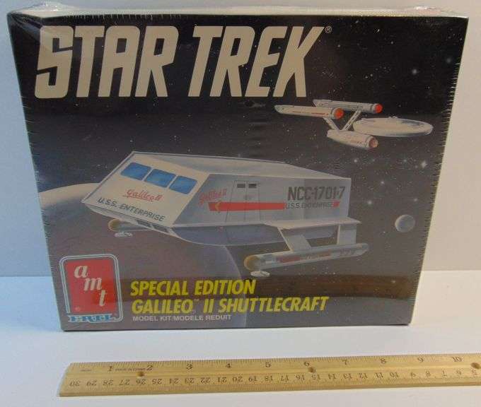 New Vintage 1991 Paramount Pictures Star Trek Galileo II Shuttlecraft Model Kit