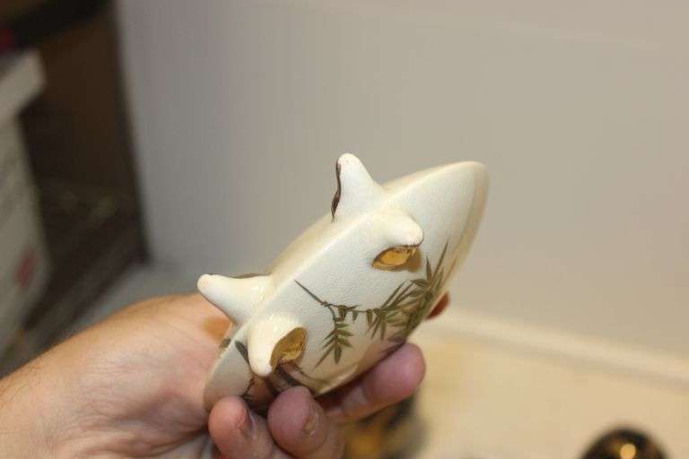 Asian Porcelain Décor