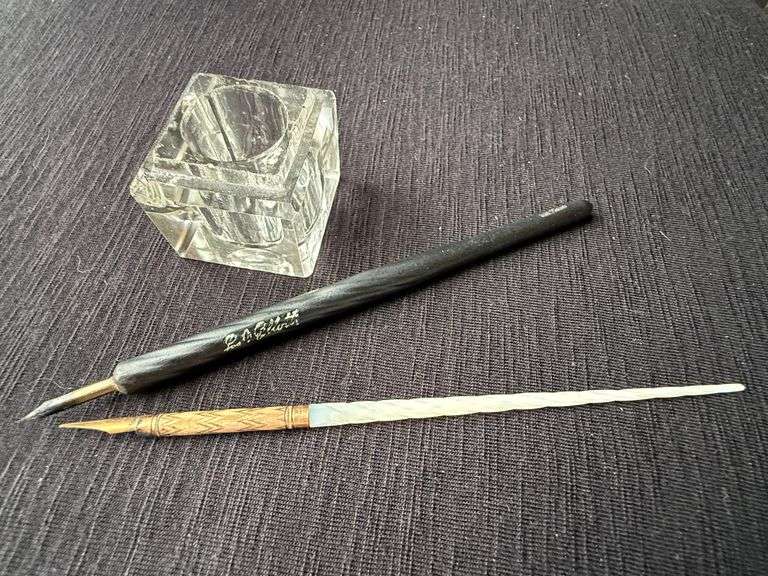 Victorian Mother of Pearl John Holland Dip Pen And Joseph Gillott Dip Pen