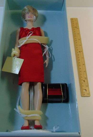 The Franklin Mint "Diana" The Peoples Princess Portrait Doll