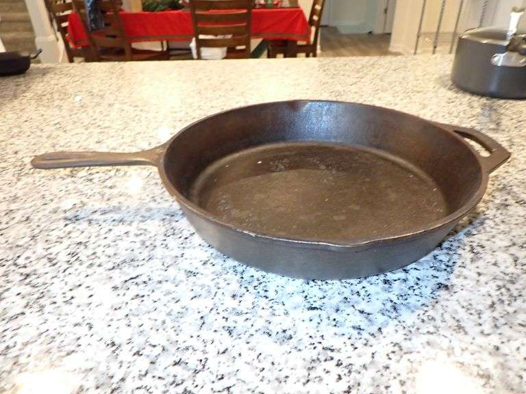 LODGE USA 12SK Cast Iron 12" Skillet