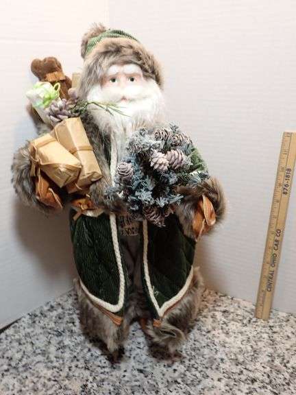 18" Plush Velvet Santa